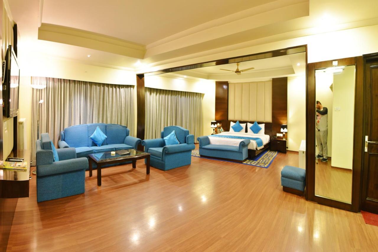 דלהאוזי Indraprastha Resort מראה חיצוני תמונה
