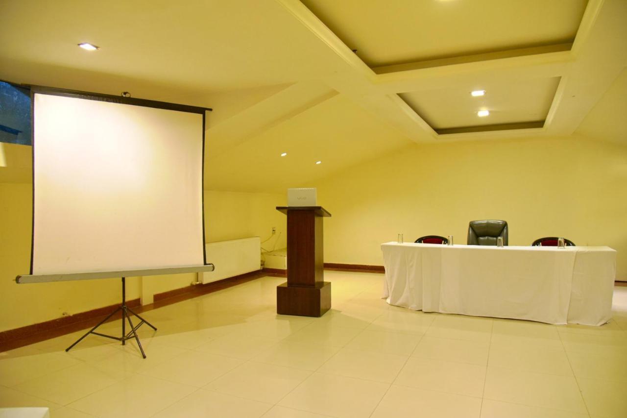 דלהאוזי Indraprastha Resort מראה חיצוני תמונה