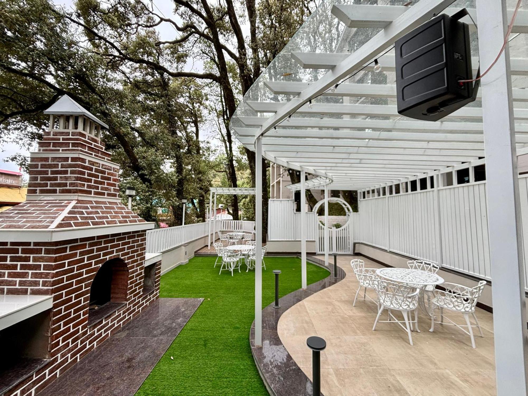 דלהאוזי Indraprastha Resort מראה חיצוני תמונה